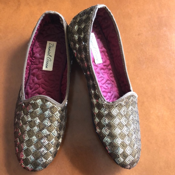 daniel green gold slippers